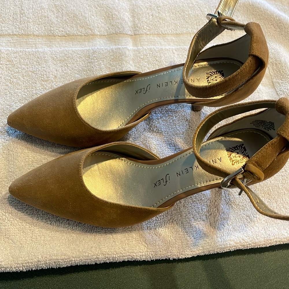 Anne Klein Fayza